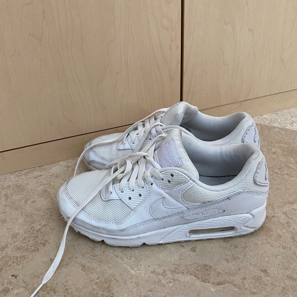 Women’s size 9.5 white Air Max 90